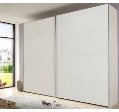 Bílá šatní skříň Bert s posuvnými dveřmi a policemi