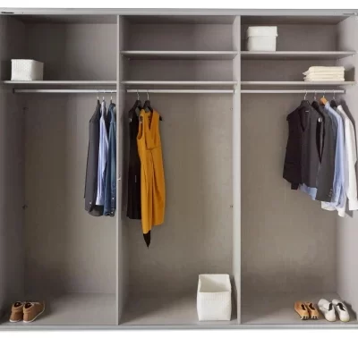 Bílý korpus skříně Easy Plus 270 cm