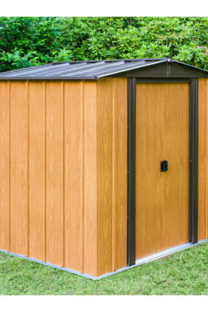 Moderní nářaďovna s posuvnými dveřmi pro efektivní organizaci