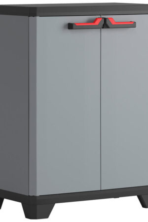 Víceúčelová skříň Keter v šedé, červené a černé barvě.